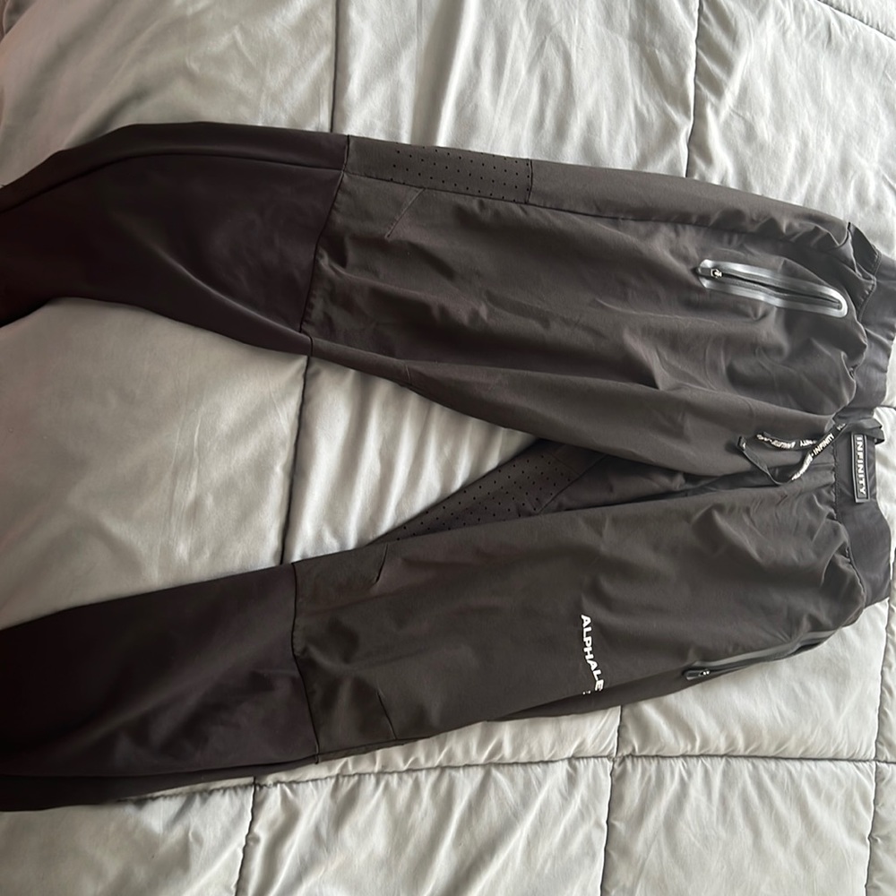 Alphalete Medium Black Infinity Tech Pants